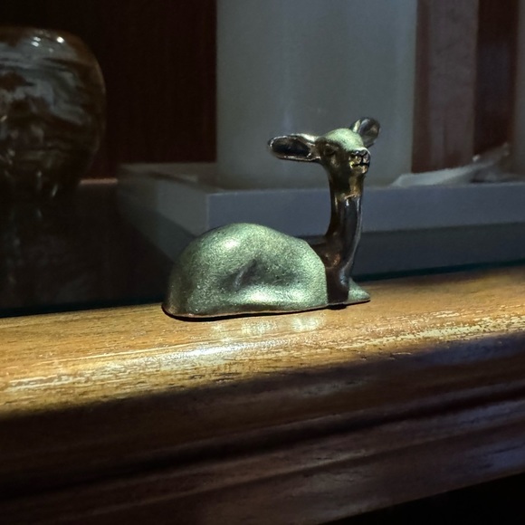 Solid Brass Resting Deer Vintage-style Sculpture Desk Decor - Picture 7 of 8